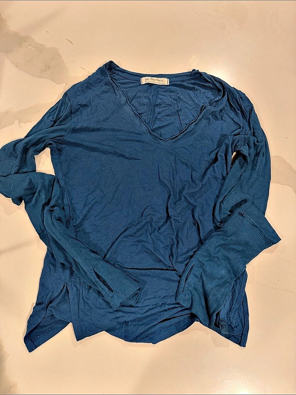 We The Free Long Sleeve V-Neck Top in Blue Size Small